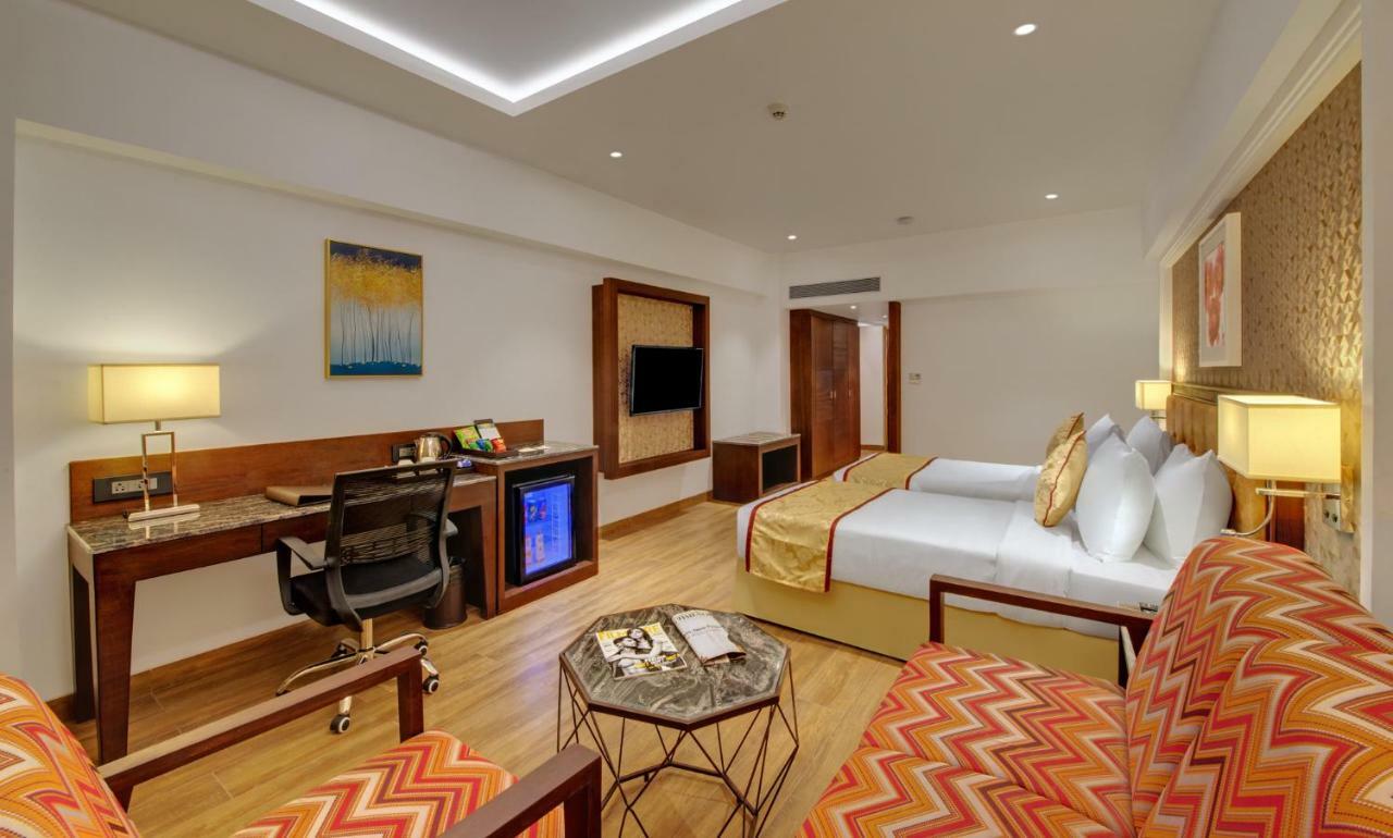 Hotel The Fern Residency, Satara Maharashtra Zewnętrze zdjęcie