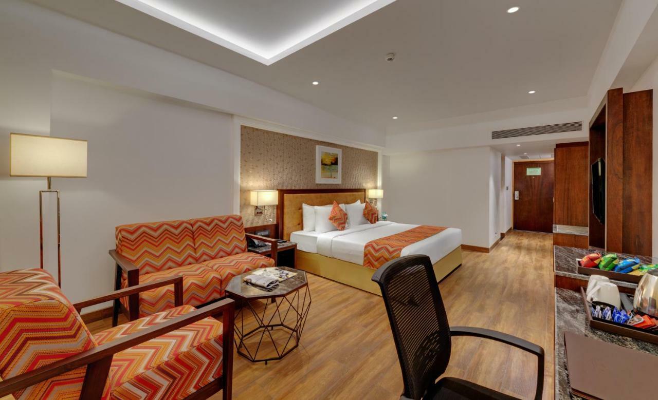 Hotel The Fern Residency, Satara Maharashtra Zewnętrze zdjęcie