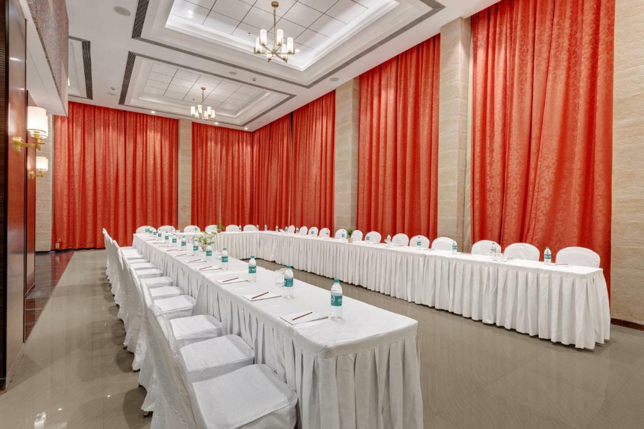 Hotel The Fern Residency, Satara Maharashtra Zewnętrze zdjęcie